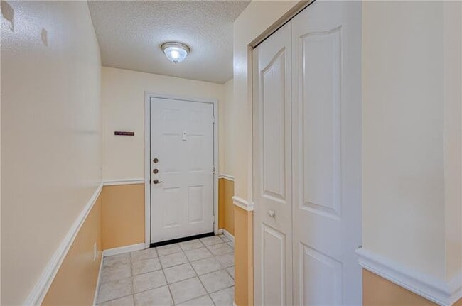 Building Photo - 9833 Baywinds Blvd