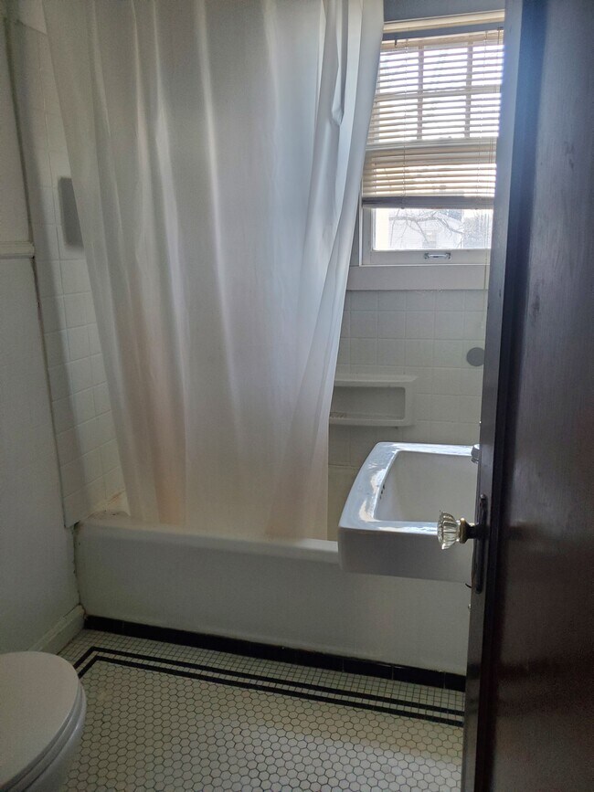 Foto del edificio - 12 S Willis Ave