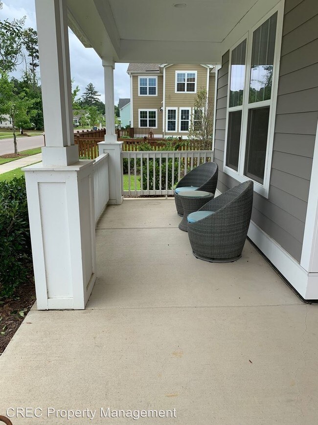 Building Photo - 4 br, 2.5 bath House - 305 Weston Hall Drive