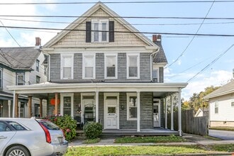 Building Photo - 128 S 18th St