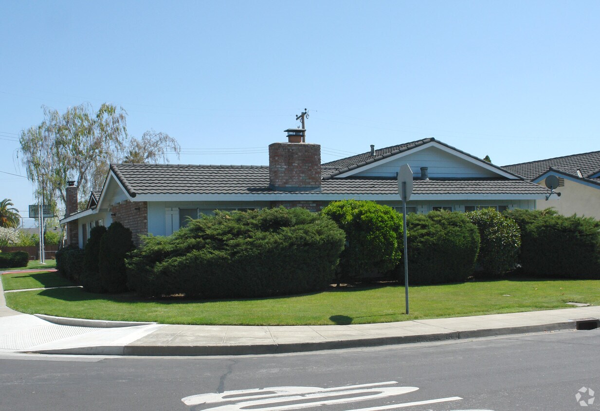 Foto del edificio - 3110 Homestead Rd