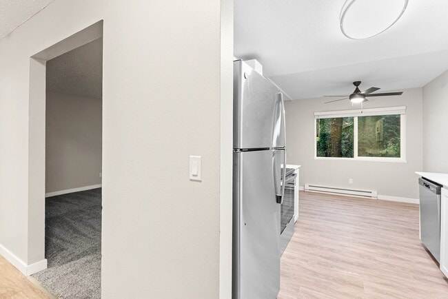 Interior Photo - Cascade Vista