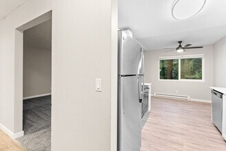 Interior Photo - Cascade Vista