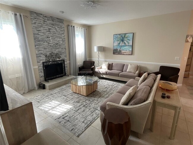 Building Photo - 1088 Hoover Cir