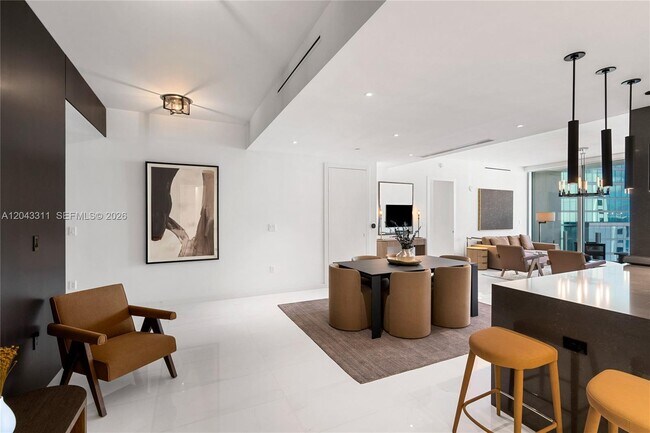 Foto del edificio - 300 Biscayne Blvd Way