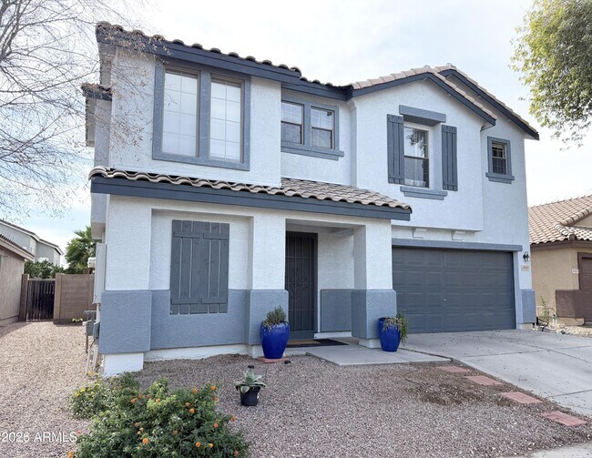 Building Photo - 3033 E Santa Rosa Dr