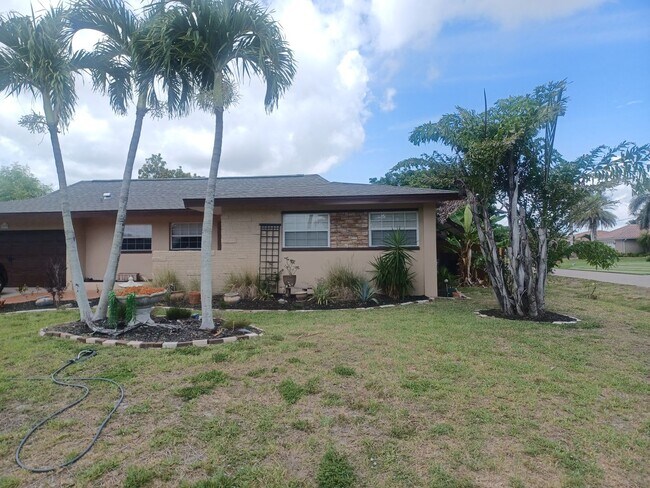 Foto del edificio - 4233 SE 8th Pl