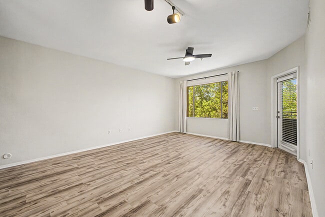 Building Photo - 18416 N Cave Creek Rd