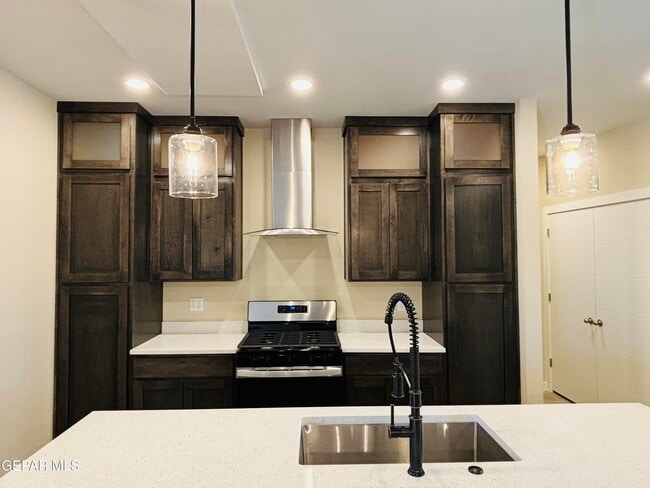 Building Photo - 545 Osier Dr