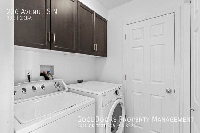 Building Photo - 236 Avenue S North