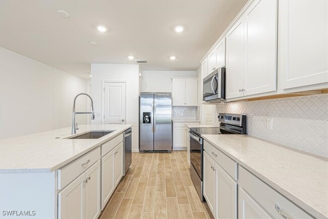 Building Photo - 27842 Solis Grande Dr