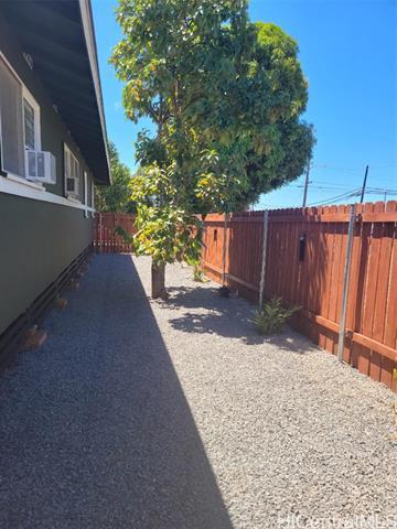 Foto del edificio - 67-424-424 Goodale Ave