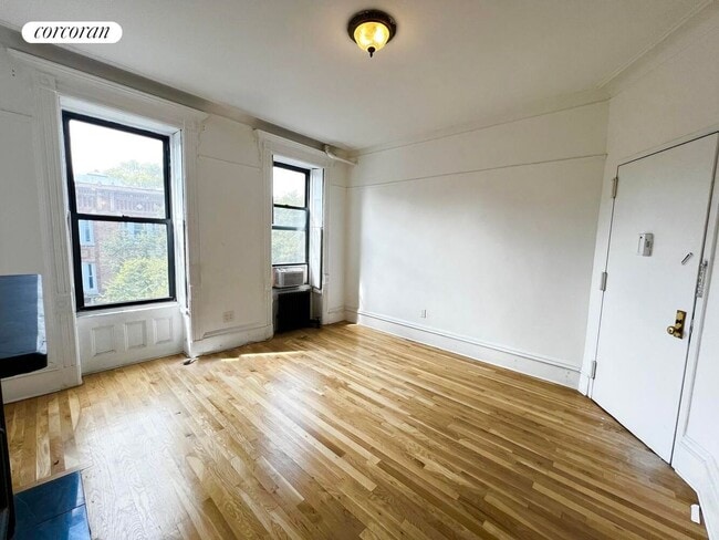 Building Photo - 539 Bergen St