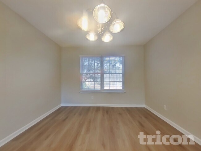 Foto del edificio - 34 Glenabbey Dr