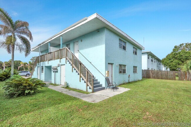 Building Photo - 3204 Louisiana Ave