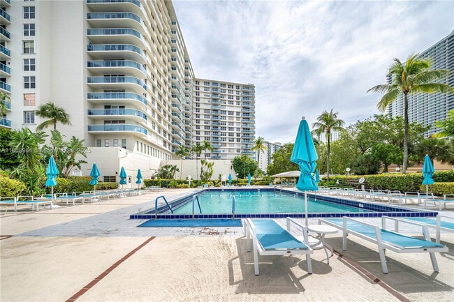 Foto del edificio - 3800 S Ocean Dr