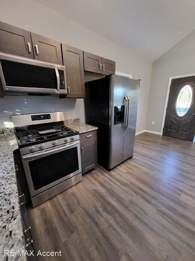 Foto del edificio - Studio, 1.5 bath House - 1315 S. Rogers St.