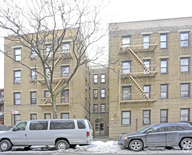 Building Photo - 13224 Maple Ave