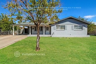 Building Photo - 461 N Kirchoff