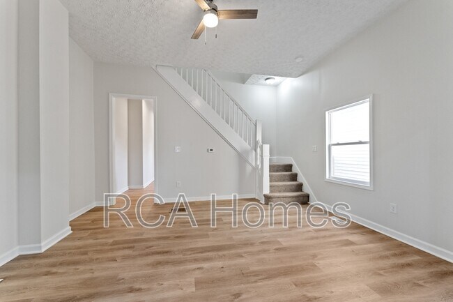 Foto del edificio - 21 N Gray St