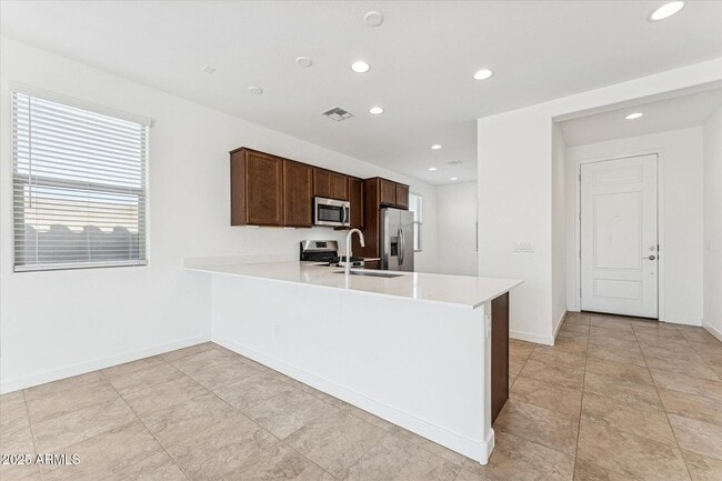 Foto del edificio - 8344 N 170th Ln