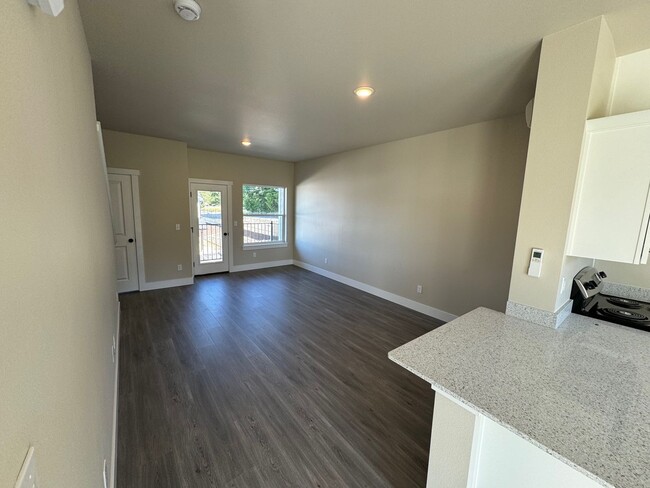 Building Photo - r45i Kennicott Villa