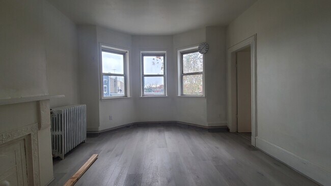 Foto del edificio - 242 Bowers St