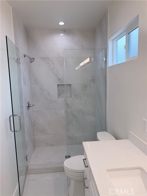 Building Photo - 8144 Vantage
