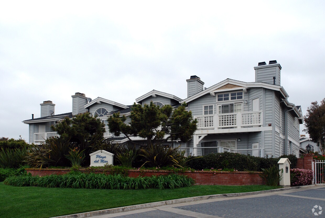 Building Photo - Playa Del Mar HOA