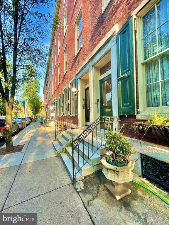 Foto del edificio - 1716 Pine St