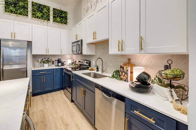 Midtown 205, Charlotte, Carolina del Norte, Cortado - Midtown 205