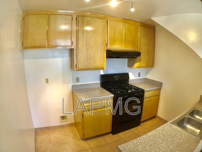 Foto del edificio - 4202 Tujunga Ave
