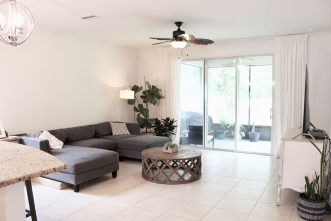 Foto del edificio - 1282 Wetland Ridge Cir