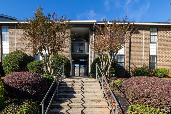 Building Photo - Windmill Apartments
