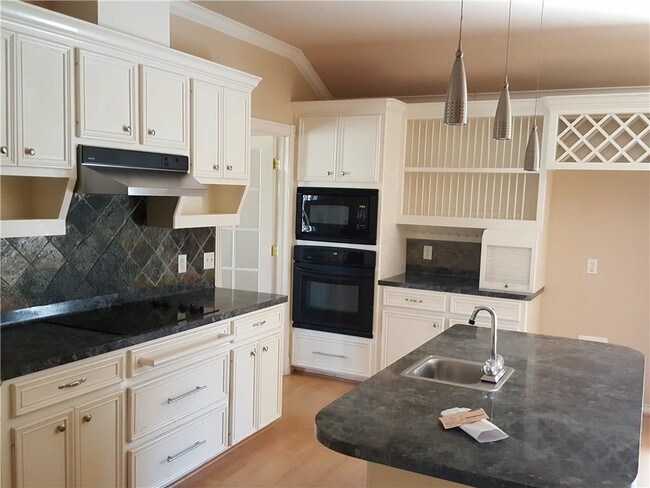 Foto del edificio - 6806 Vineyard Dr