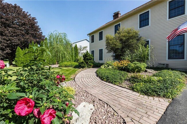 Foto del edificio - 8272 Barksdale Ln