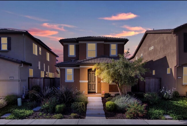 Building Photo - 3032 Bowden Square Way