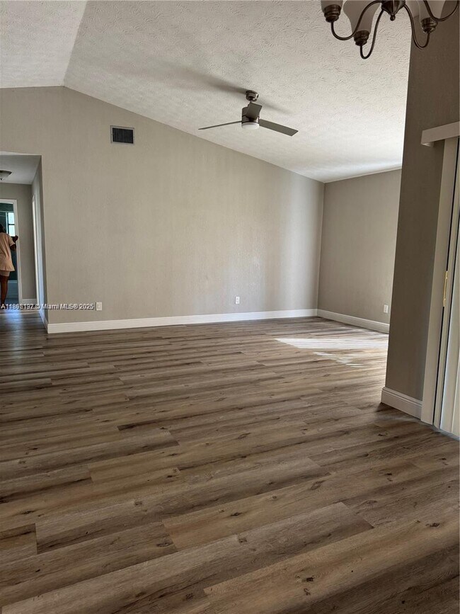 Foto del edificio - 4057 SW Haycroft St