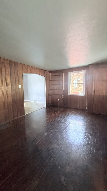 Photo - 220 Idlewood Rd House