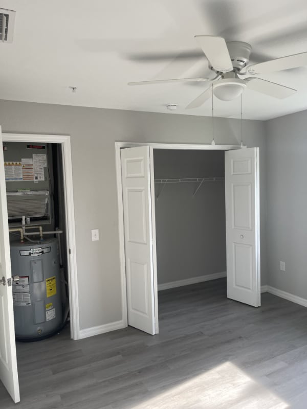 Foto del edificio - 1935 Ave O SW