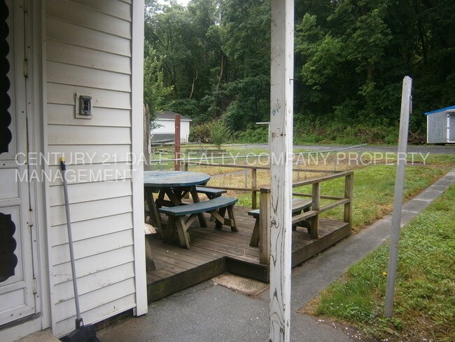 Foto del edificio - 3BR in York Suburban School District
