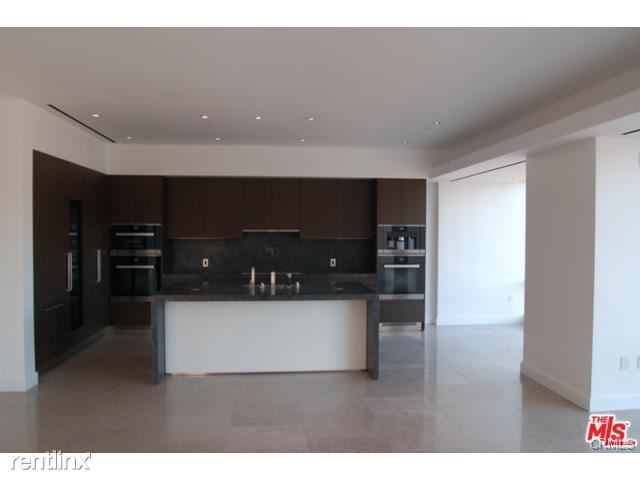 Building Photo - 1200 Club View Dr