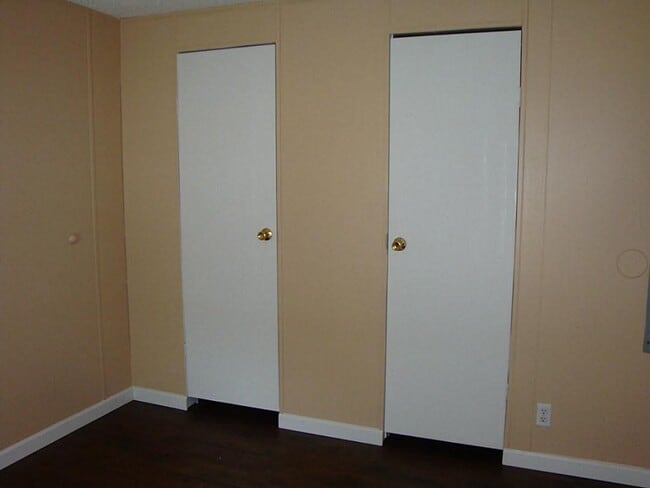 Building Photo - 2449 Precinct Line Rd