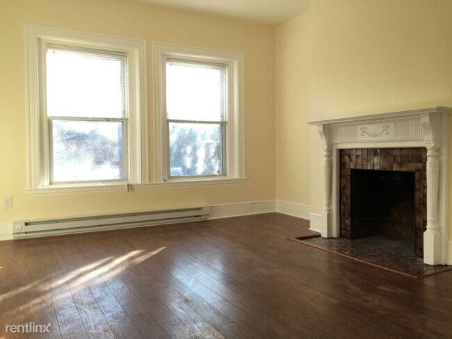 Foto del edificio - 1878 Beacon St