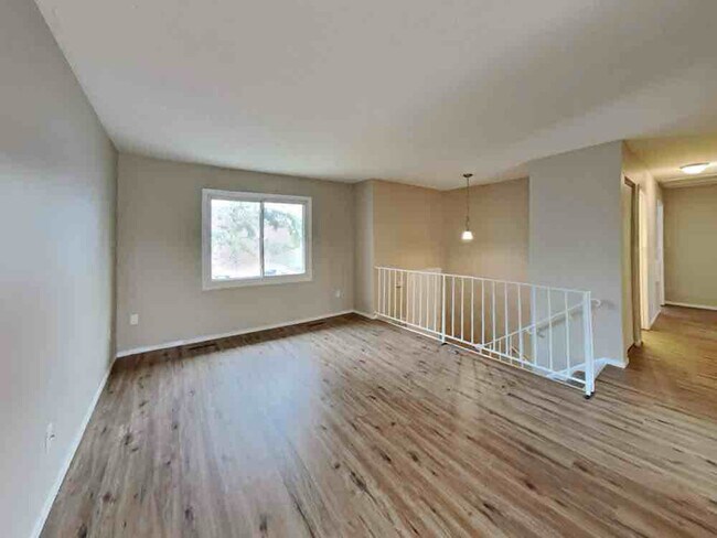 Foto del edificio - 7284 Springbrook Ln