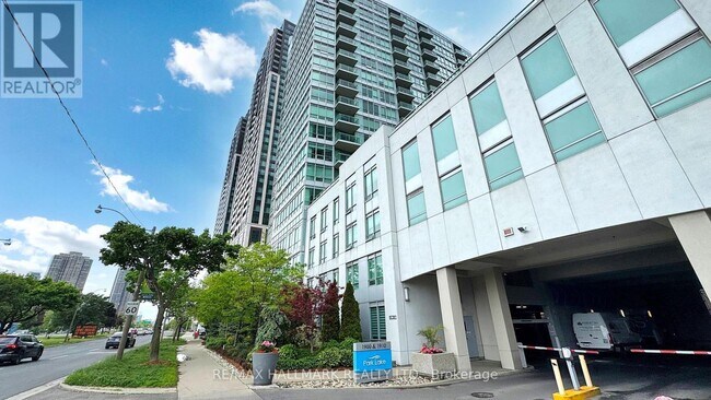 Photo du bâtiment - 1910-1910 Lake Shore Blvd W