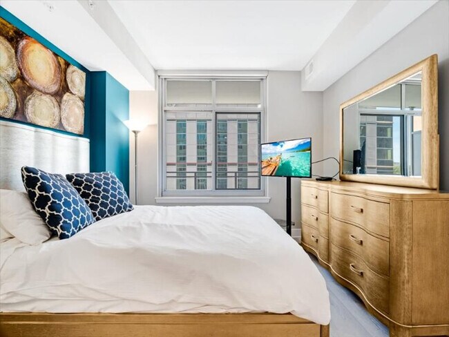 Foto del edificio - 4836 Rugby Ave