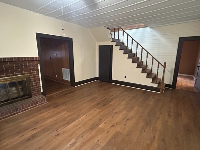 Building Photo - 1115 Plaid St