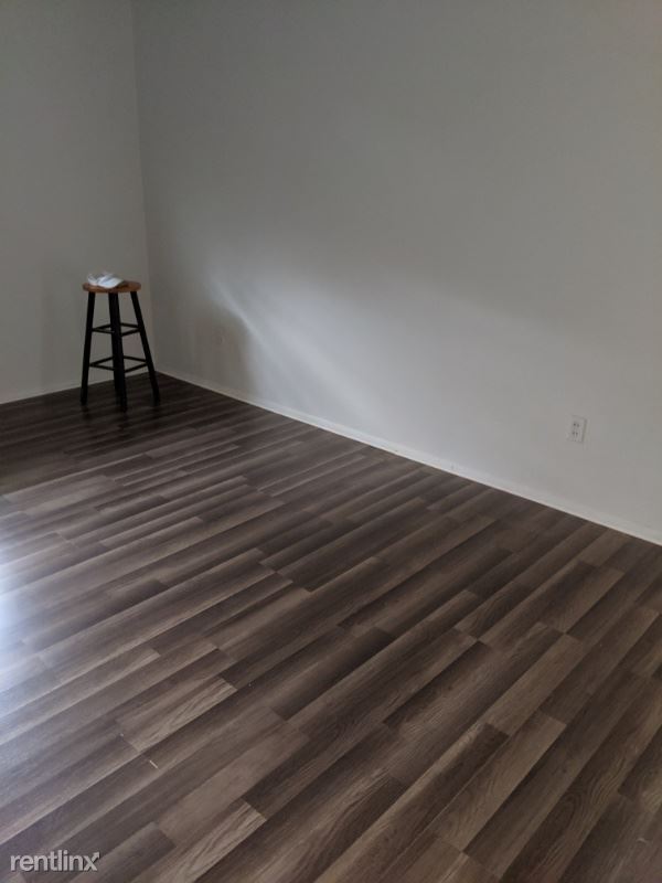 Building Photo - 3 br, 1 bath House - 105 Leona Drive