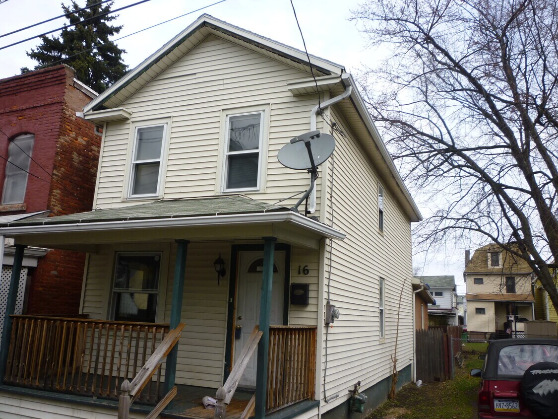 16 Dodson Ln, Hilldale, PA 18702 House Rental in Hilldale, PA